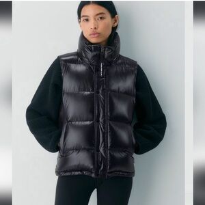Aritzia The Supersize Puff Goose Down High Gloss 700 Fill Vest Size Large